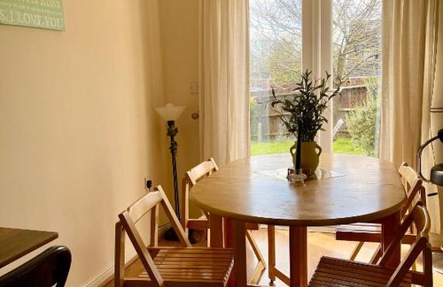 Wellingborough House | 3 Bedroom Detached house