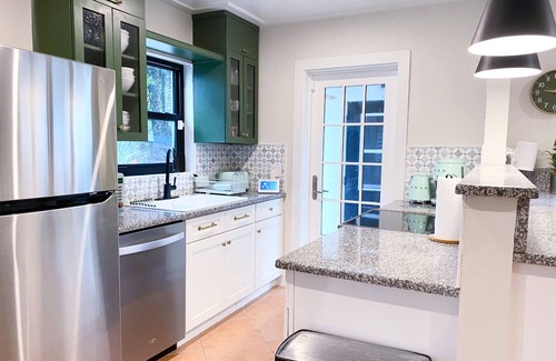 Vero Beach House | 3-Bedroom Dog Lovers' Retreat in Charming Vero Beach