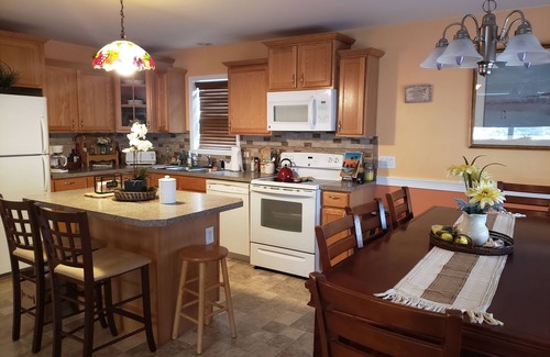 Villas House | 3 bedroom down the street from the Bay