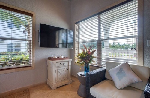 Plantation Villa | 3 bedroom family villa at Placencia