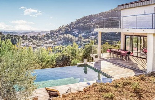 La Valette-du-Var House | 3 bedroom accommodation in La Valette du Var