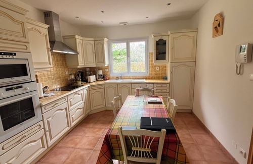 Talais House | 3 bedroom private vacation home in saint-vivien-de-mã©doc