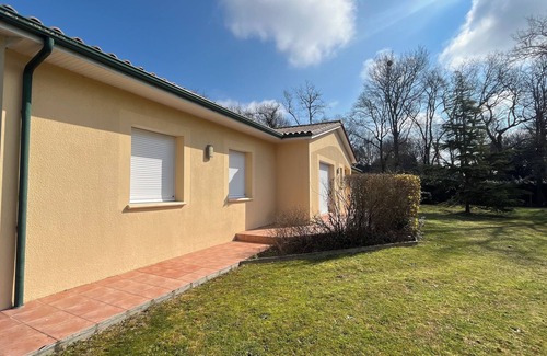 Talais House | 3 bedroom private vacation home in saint-vivien-de-mã©doc