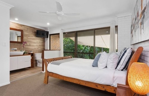Kingscliff Villa | 3 bedroom fully self-contained Villa is located in a quiet street at the northern end of Kingscliff.