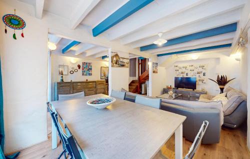 Pontaillac House | 3 Bedroom Gorgeous Home In Royan