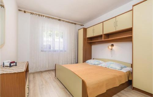 Kampor House | 3 Bedroom Gorgeous Home In Kampor