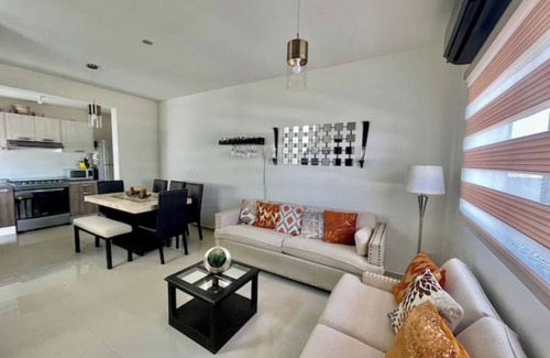 La Paz House | 3 Bedroom Home with Pool