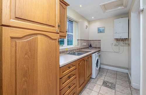 Llangollen House | 3 bedroom holiday home in Llangollen, No deposit