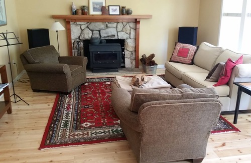 Scotts Valley House | 3 bedroom home, 5 miles from Santa Cruz beaches.