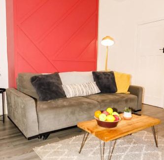 Sunderland Apartment | 3 Bedroom Home Free Parking & WiFi Contractors Welcome!