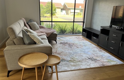 Cheltenham House | 3 Bedroom Home in Cheltenham