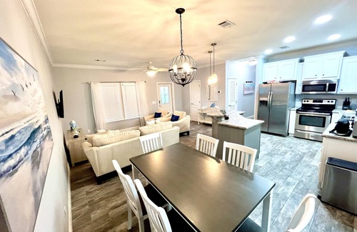 White Marlin Beach House | 3 Bedroom Home in Islamorada with Private Dock, Boat Ramp & private beach access