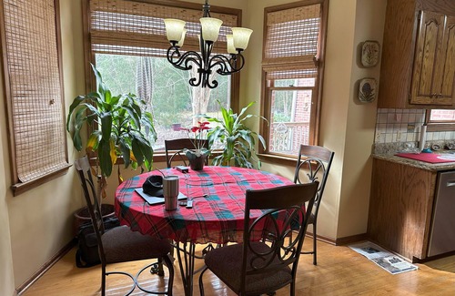 Lake Murray of Richland House | 3-bedroom home in welcoming Irmo with AC, Wi-Fi. Enjoy your stay