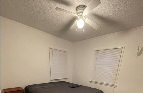 Washington Culver House | 3 Bedroom Home Near Culver City
