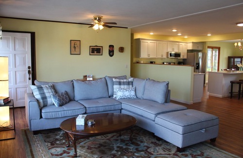 Bayfield House | 3 bedroom home sleeps 6, 2 baths, Lake Views, Spacious Grounds, Walk Downtown