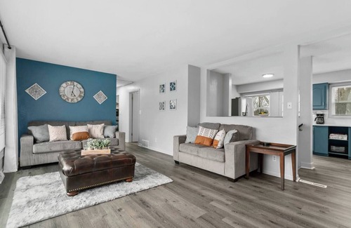 Kansas City Apartment | 3 Bedroom Home! Walking Distance to Stadiums!