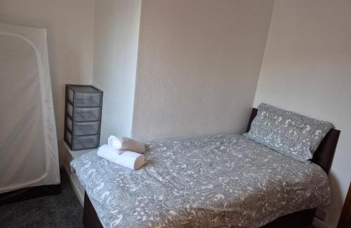 Durham Apartment | 3 bedroom house 20mins walk to Durham city centre