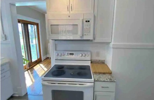 Niagara Falls House | 3-bedroom house 5 min to Falls & park