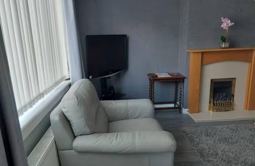 Kilsyth House | 3 bedroom house ideal for contractors sleeps 6