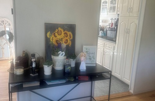 Hauppauge House | 3-bedroom house in beautiful hauppauge!