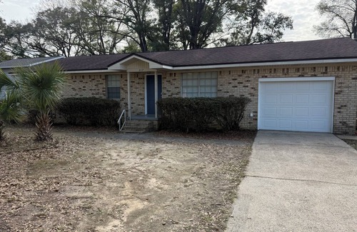 Northwest Pensacola House | 3-bedroom house in charming Pensacola with AC, WiFi. Close to PCC