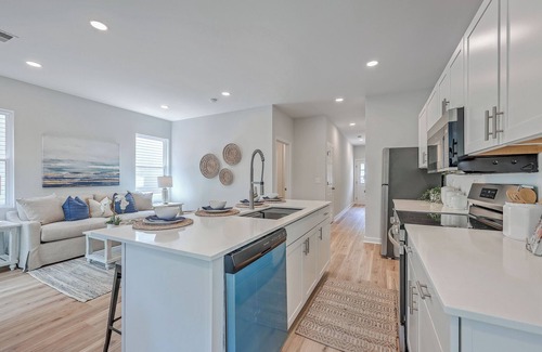 Hanahan House | 3-bedroom house in charming Hanahan. New Construction very close to Park Circle