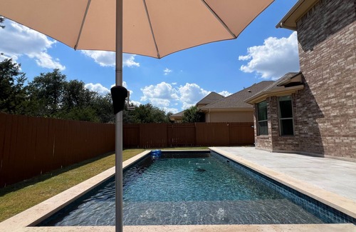 Leander House | 3-bedroom house in charming Leander with Pool
