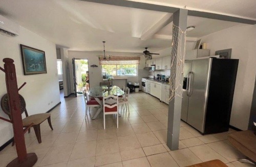 Bejuco House | 3-bedroom house in fabulous Bejuco with WiFi, AC, fitness room