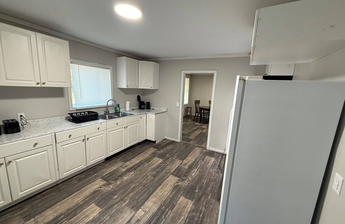 Fairfax House | 3-bedroom house in Fairfax close to everything in town. Enjoy your stay