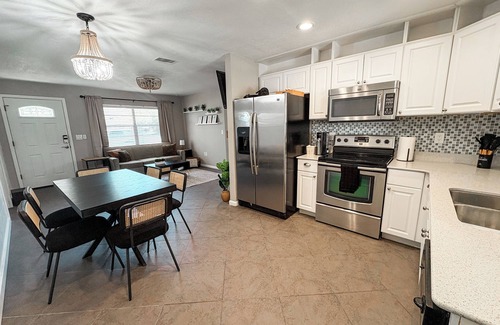 Homosassa House | 3-bedroom house in Homosassa with WiFi, AC. Book now