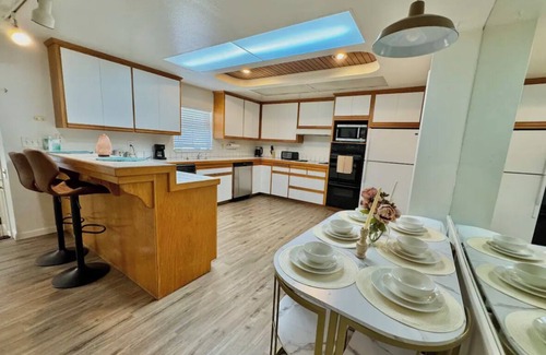 El Cajon House | 3-bedroom house in lovely San Diego with garage. Enjoy your stay