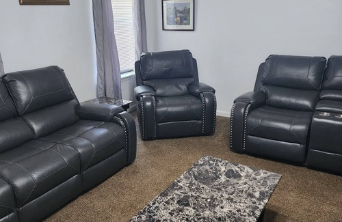 Ladson House | 3-bedroom house in serene Ladson with AC, WiFi. Enjoy a peaceful getaway