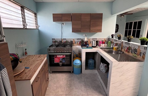 San Salvador House | 3-bedroom house in historic San Salvador with WiFi, AC. Close to everything!