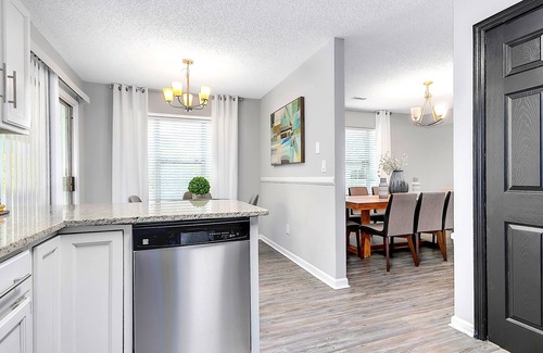 Town Center House | 3-bedroom house in terrific Kennesaw with AC, WiFi