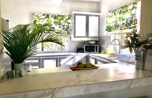 Halcyon Heights House | 3-bedroom house in welcoming Holetown with WiFi, AC. Enjoy your stay