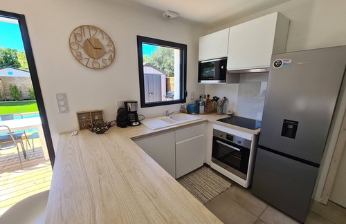 Brem Sur Mer House | 3 bedroom house, private pool, near beach