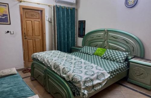 Islamabad House | 3 Bedroom House right In-between Twin Cities