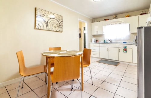 Tijuana House | 3 bedroom house w/parking in a central location!