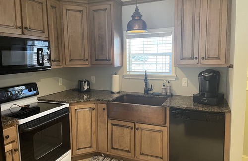 Townville House | 3 bedroom lake house, deck, views, dock
