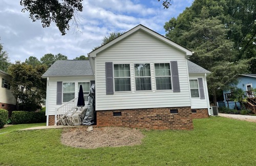 Townville House | 3 bedroom lake house, deck, views, dock