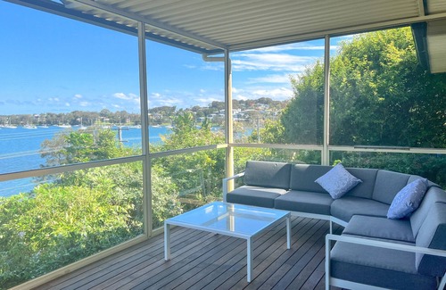 Arcadia Vale House | 3 Bedroom Lakeside Home with stunning 180deg view of Lake Macquarie