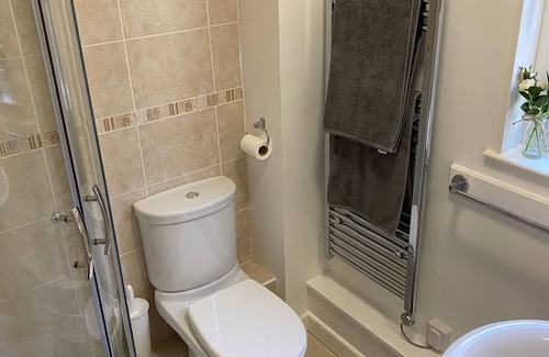 St. Ann's Chapel Cabin | 3 bedroom lodge on holiday park, sleeps 6 with hot tub