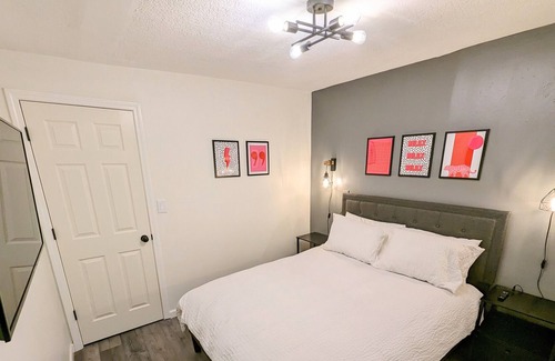 Delaware Apartment | 3 Bedroom Loft Right Downtown!