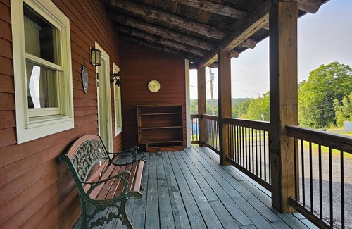 Cornville House | 3-bedroom log cabin on horse farm in Cornville, AC, large in ground pool