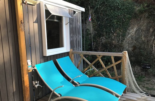 Kerfany-les-Pins House | 3 Bedroom Mobile Home in MoÃ "lan-sur-Mer