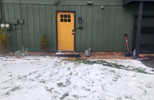 Cuyahoga Falls House | 3 bedroom nature retreat near Blossom Music, Sarah's vineyard & National park