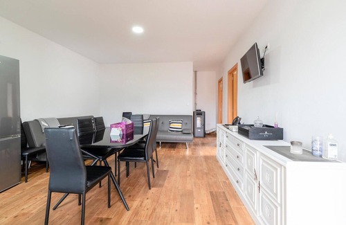 Arnoia Apartment | 3 bedroom nice apartment in A Arnoia
