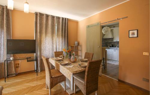 Rovereto Apartment | 3 Bedroom Nice Apartment In Rovereto