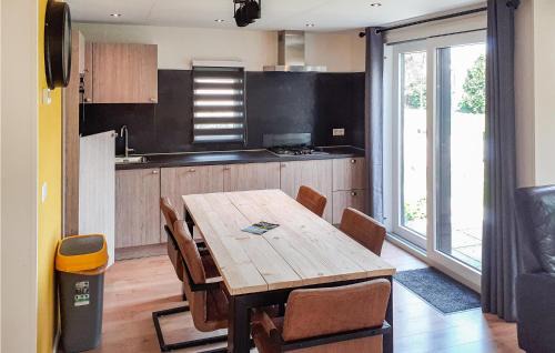 Heinkenszand House | 3 Bedroom Nice Home In Heinkenszand