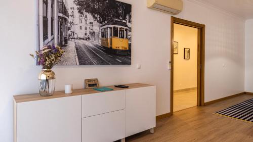 Paco De Arcos Apartment | 3 Bedroom Oeiras Wonder W/Balcony by LovelyStay